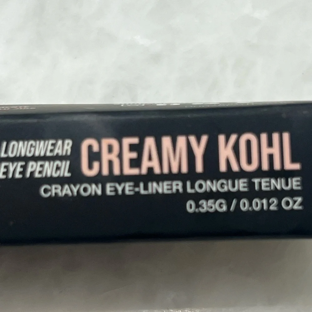 HUDA BEAUTY Creamy Kohl Eye Pencil - Very Vanta Black - Picture 2 of 4